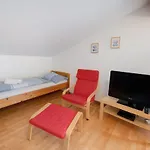 Haus Lowe 2 Stock Nr 4 Apartment *