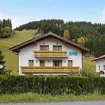 Apartment Haus Lowe 2 Stock Nr 4